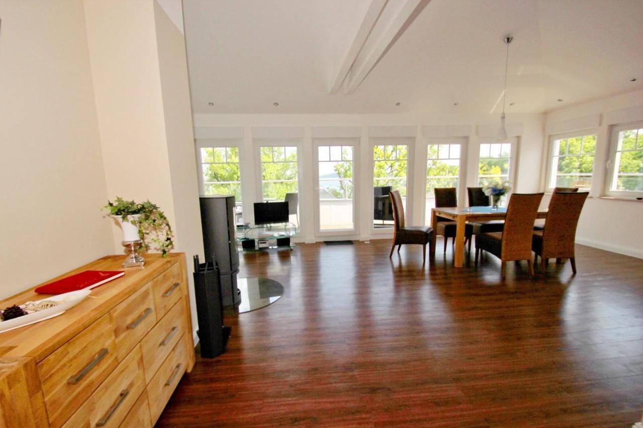 Hafennahe Penthousewohnung Mit Meerblick - Hafenresidenz Lauterbach Fewo 2-7 Eksteriør billede